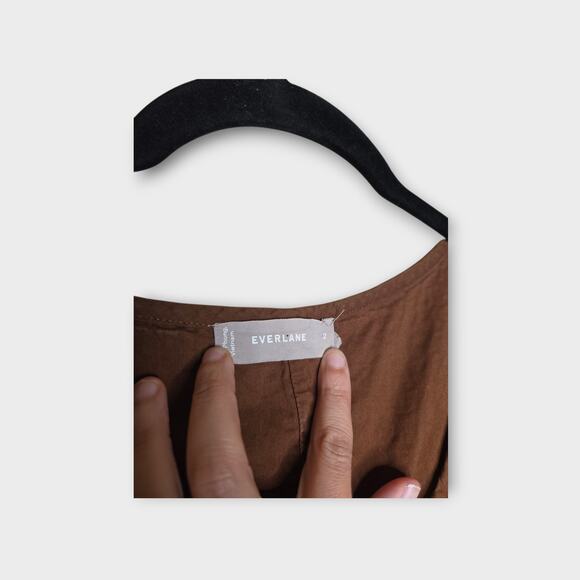 Everlane Womens Walnut Brown Eyelet Crop Top XS Sleeveless Button Front - Picture 4 of 8